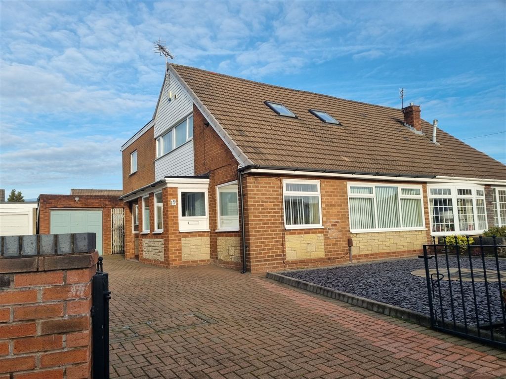 4 bed semidetached house for sale in Andrew Avenue, Melling, Liverpool