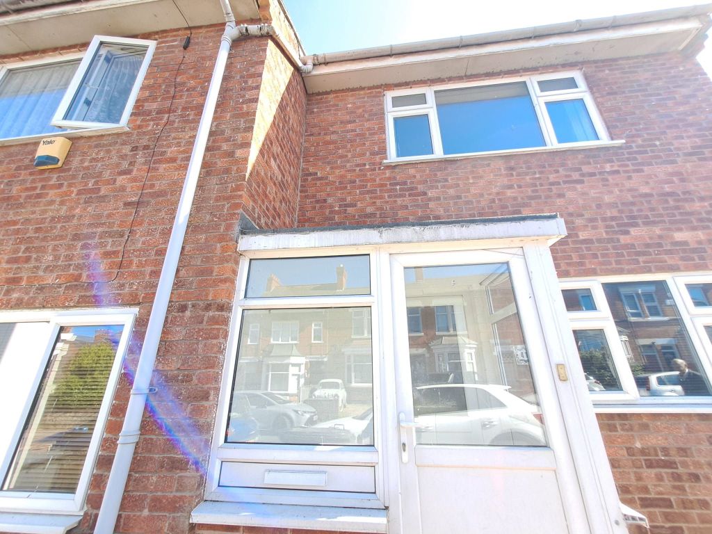 2 bed semidetached house to rent in Knighton Lane, Leicester LE2 Zoopla