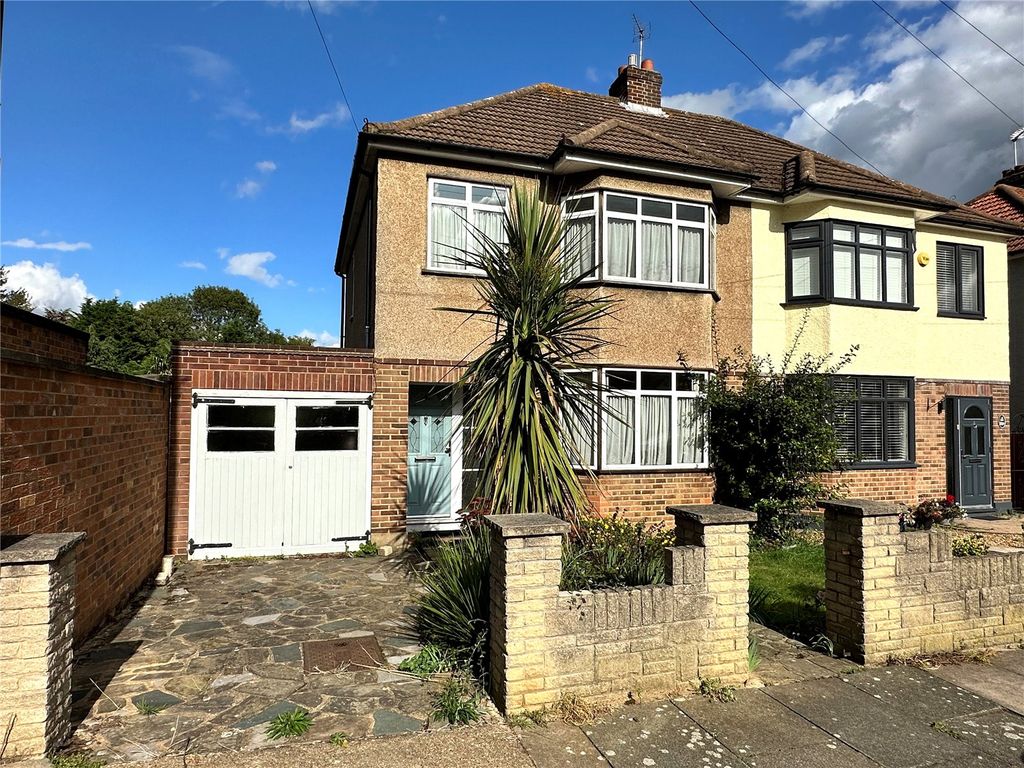 3 bed semidetached house for sale in Percival Road, Hornchurch RM11, £