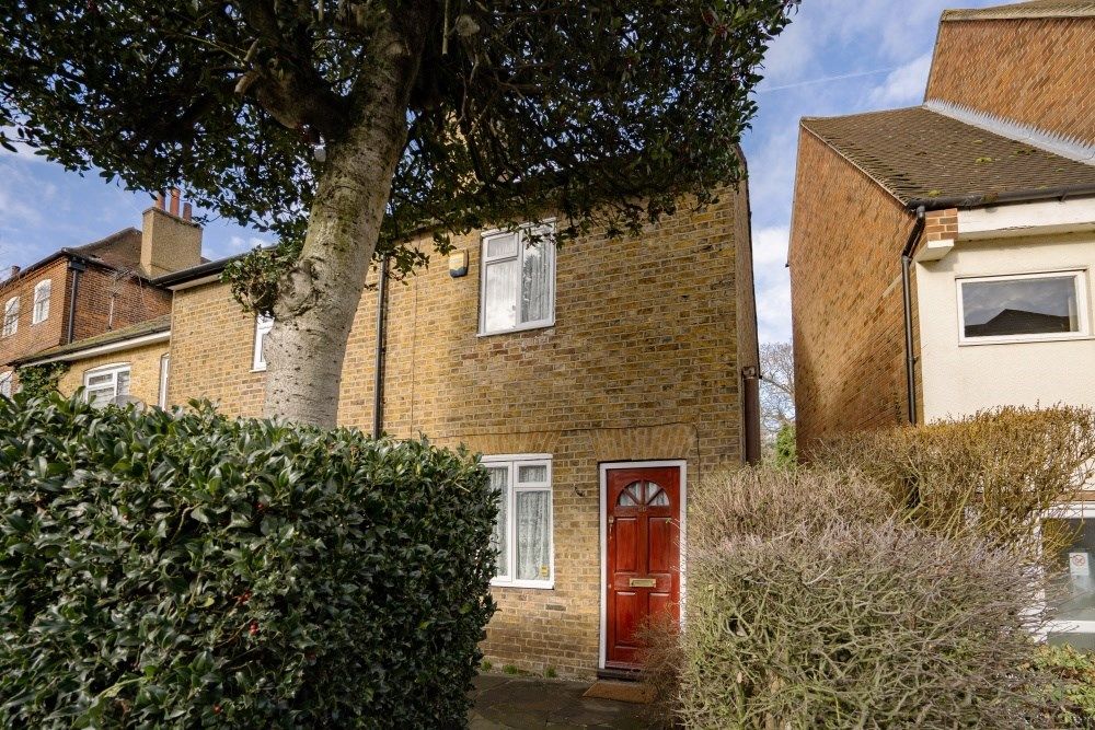 2 bed semidetached house for sale in High Street, Iver SL0 Zoopla