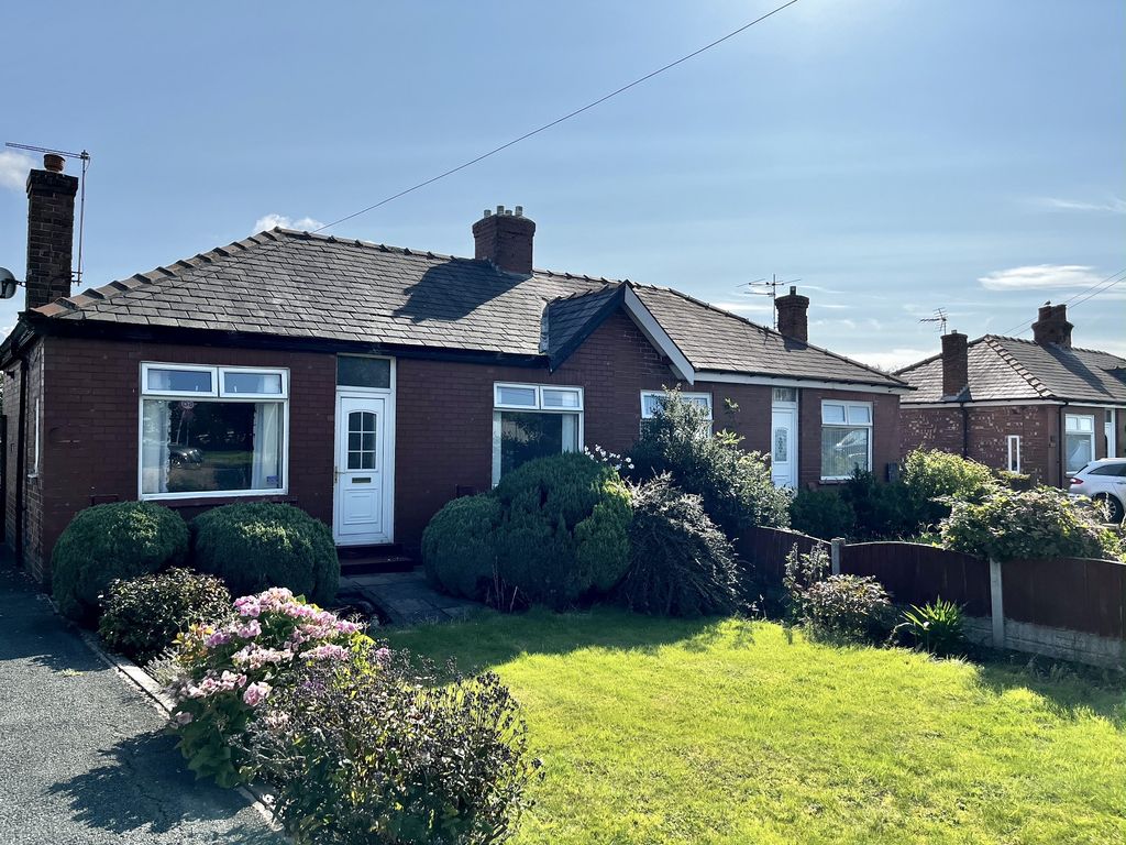 2 bed semidetached bungalow for sale in Gravel Lane, Banks, Southport