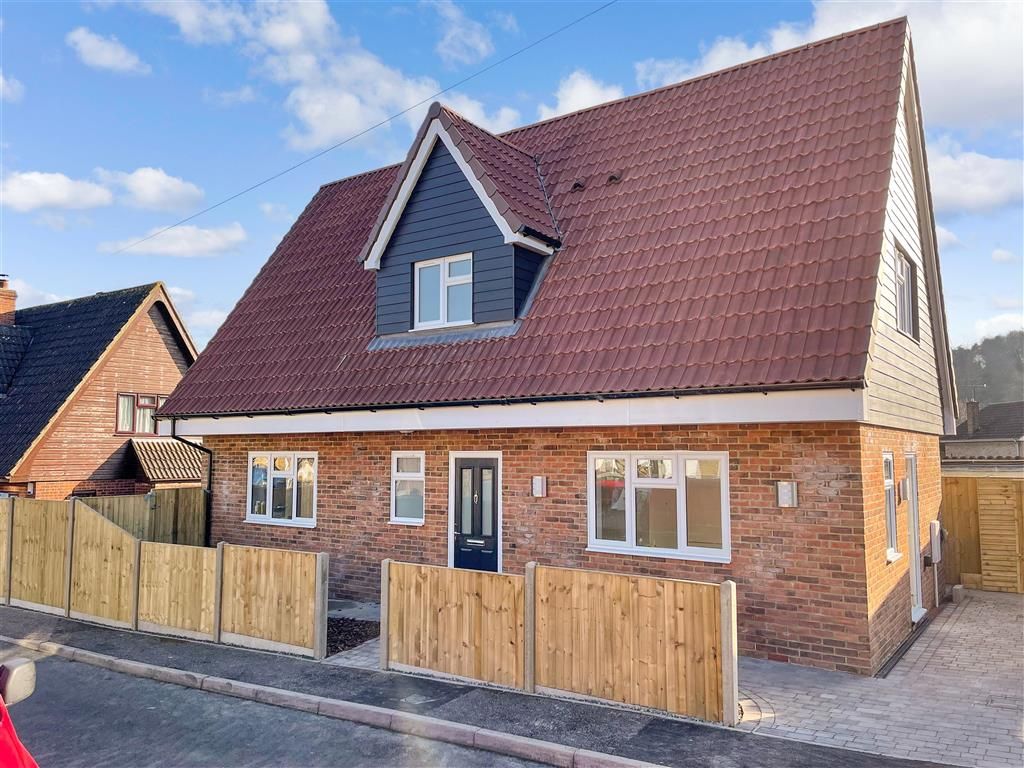 New home, 3 bed detached house for sale in Stanford Way, Cuxton