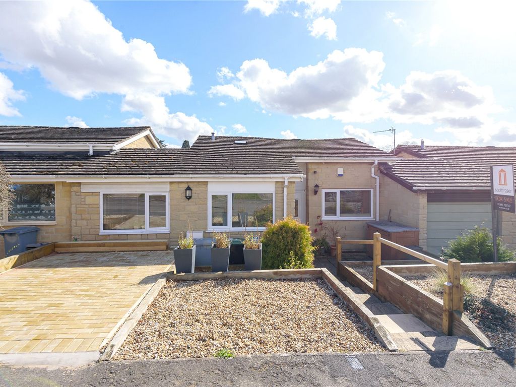 2 bed bungalow for sale in Sandford Rise, Charlbury, Chipping Norton