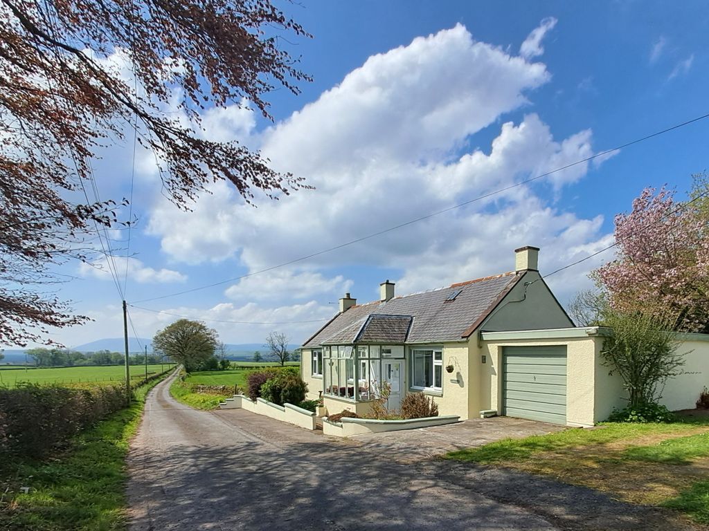 2 bed cottage for sale in Collin, Dumfries DG1, £220,000 Zoopla