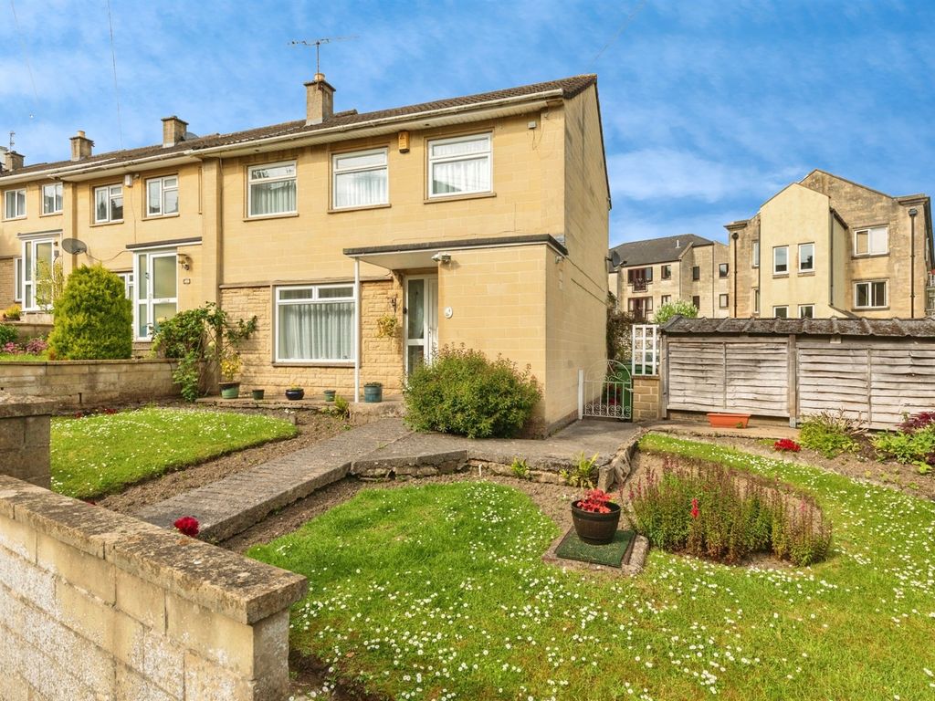 3 bed end terrace house for sale in Upper East Hayes, Bath BA1, £