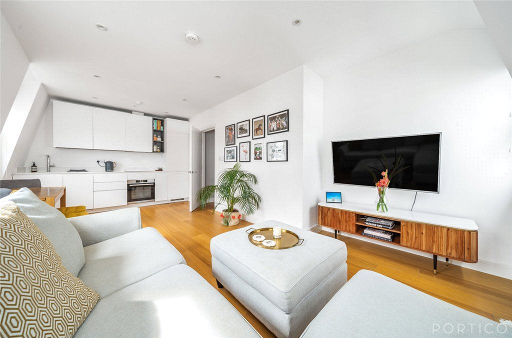 1 bed flat for sale in Haldane Road, London SW6, £530,000 Zoopla