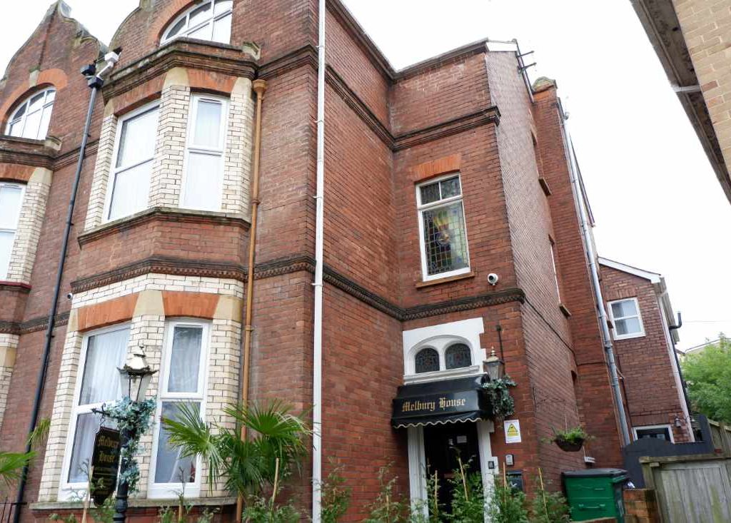 4 Queens Crescent, Exeter EX4  