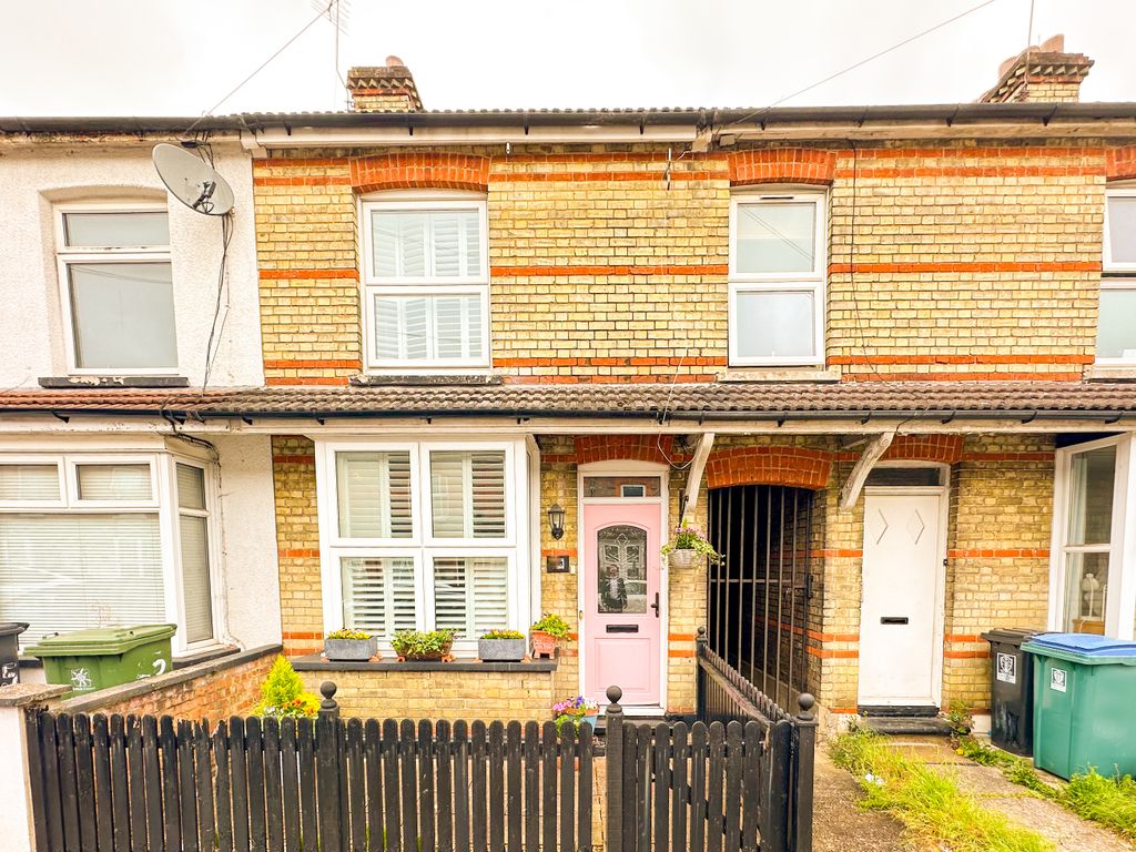 2 bed terraced house for sale in Regent Street, Watford WD24, £399,950