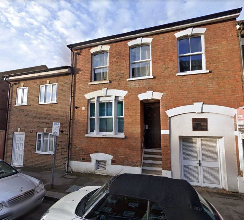 Flat 3 Hamilton Court, 45-47 Collingdon Street, Luton, Bedfordshire LU1  