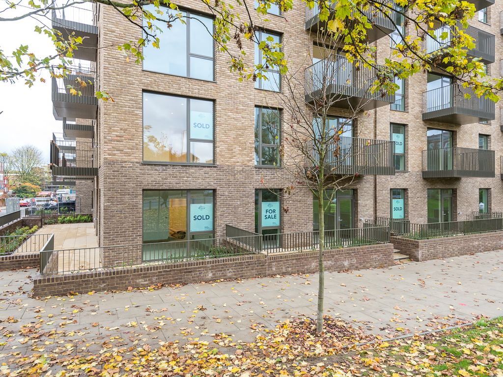 West Row, Ladbroke Grove W10