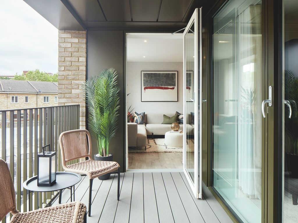 New home, 2 bed flat for sale in Silver Road, Lewisham SE13, £132,500