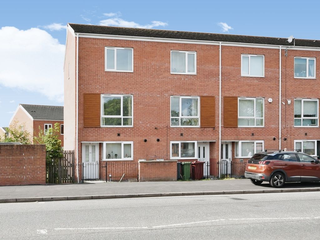 3 bed end terrace house for sale in Stockport Road, Manchester, Greater