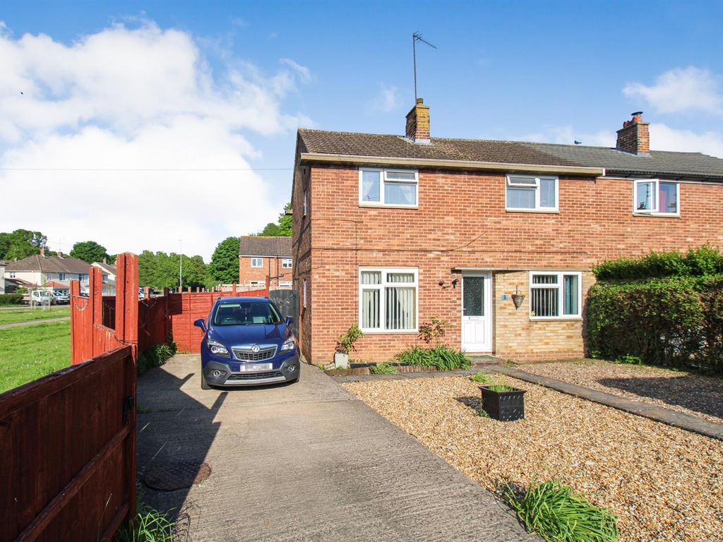 3 bed semidetached house for sale in Kent Close, Corby NN17 Zoopla