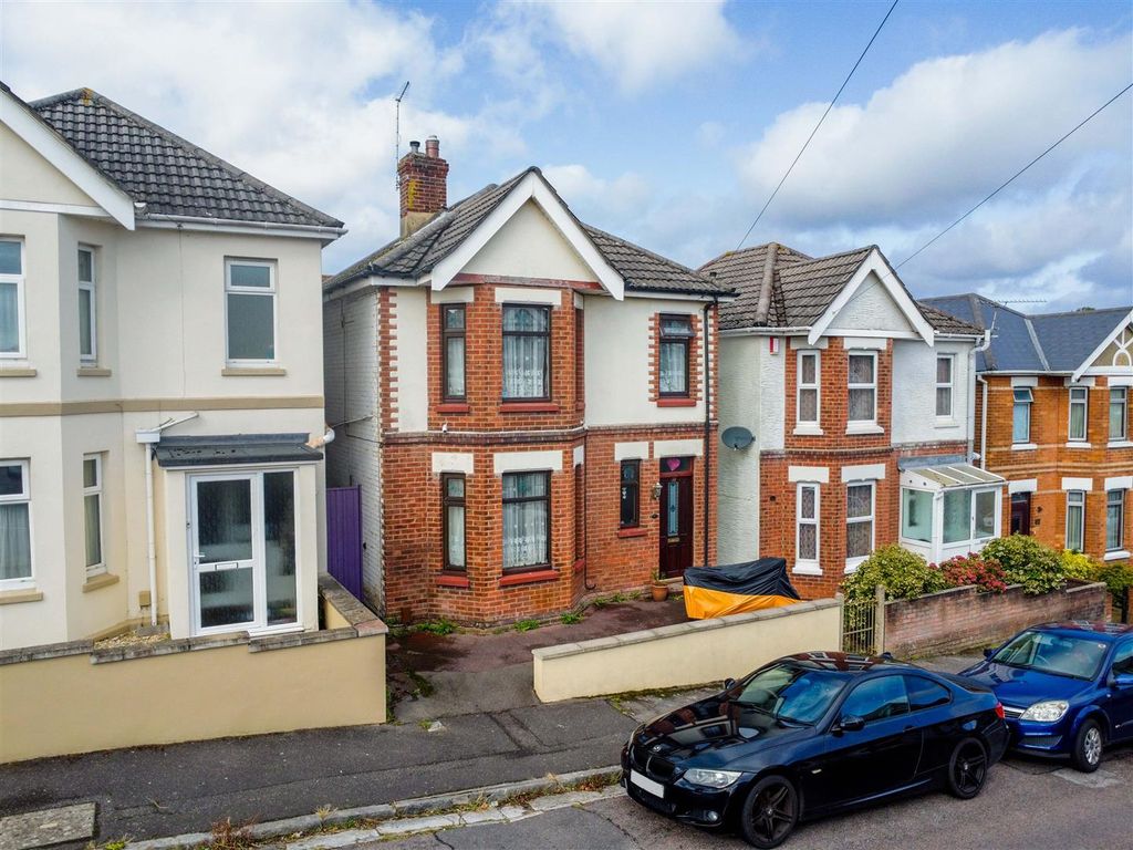 4 bed detached house for sale in Frampton Road, Winton, Bournemouth BH9