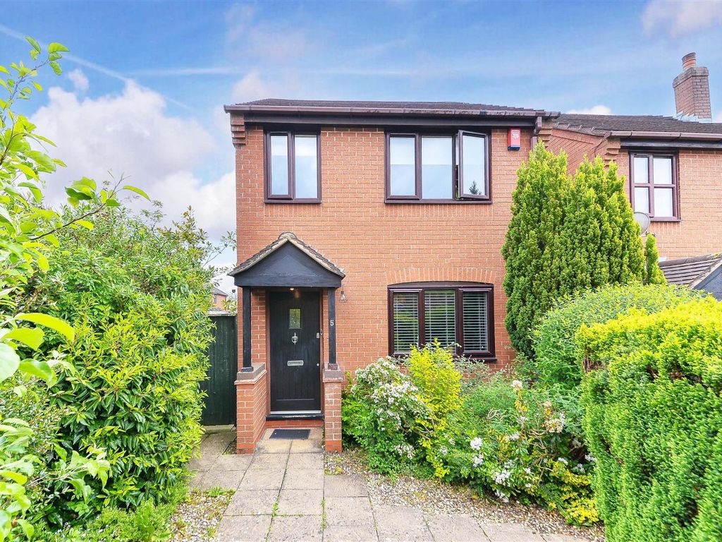 3 bed detached house for sale in Woodthorpe Gardens, Kings Heath