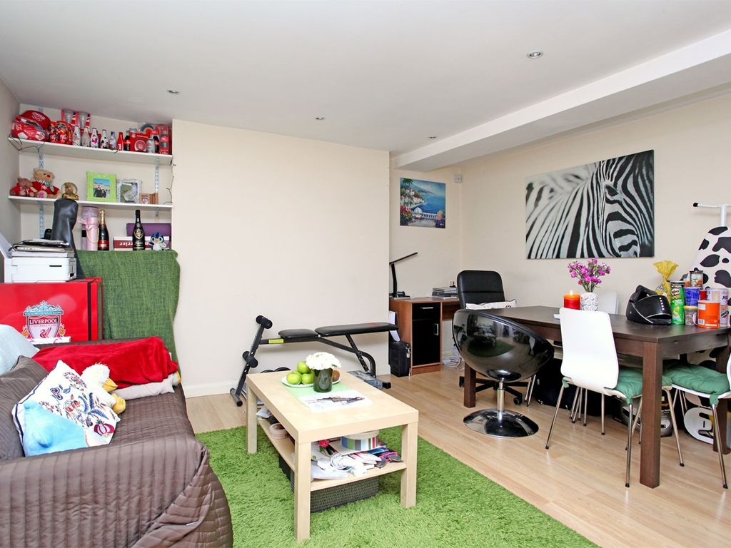 2 bed flat to rent in Cambridge Grove, Hammersmith, London W6 Zoopla