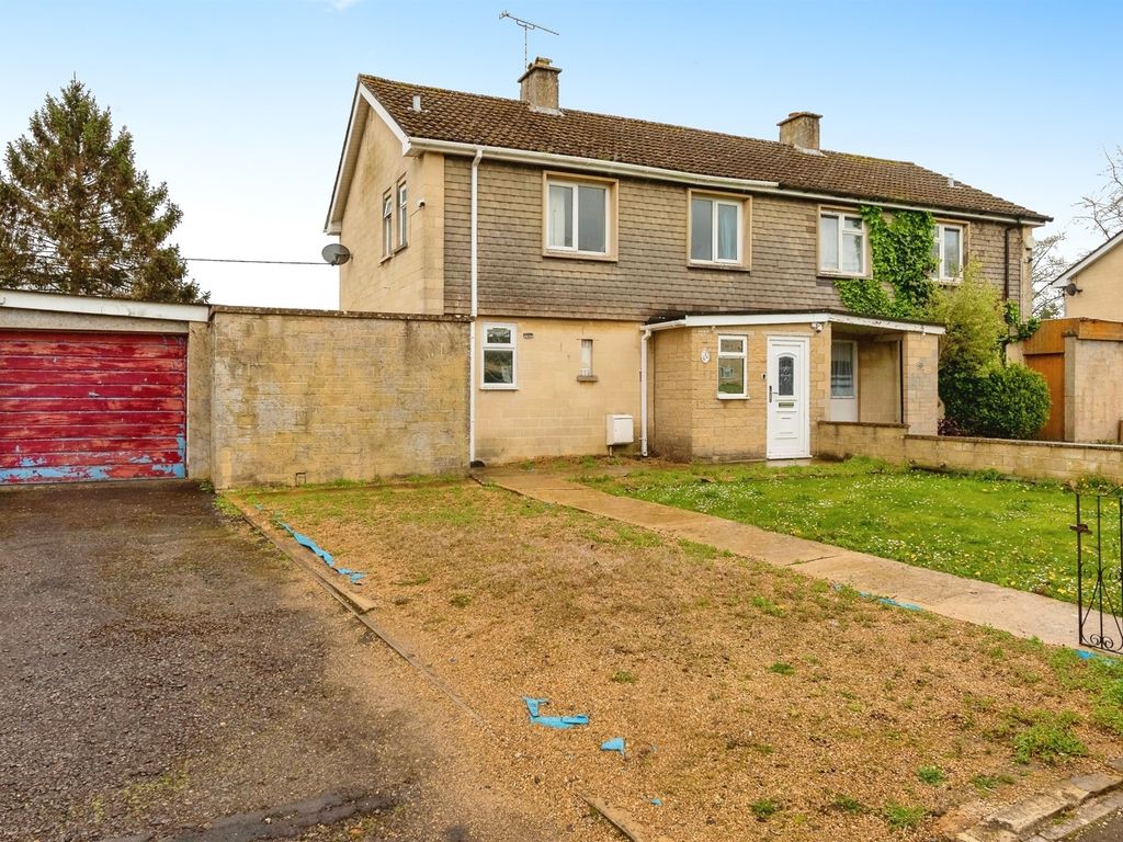 3 bed semidetached house for sale in Kings Avenue, Corsham SN13, £