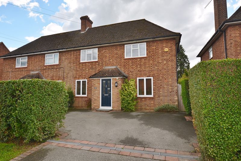 3 bed semidetached house for sale in Garvin Avenue, Beaconsfield HP9