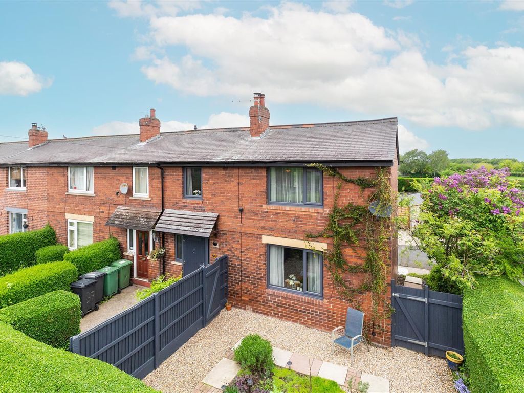 3 bed terraced house for sale in Fifth Avenue, Rothwell, Leeds LS26