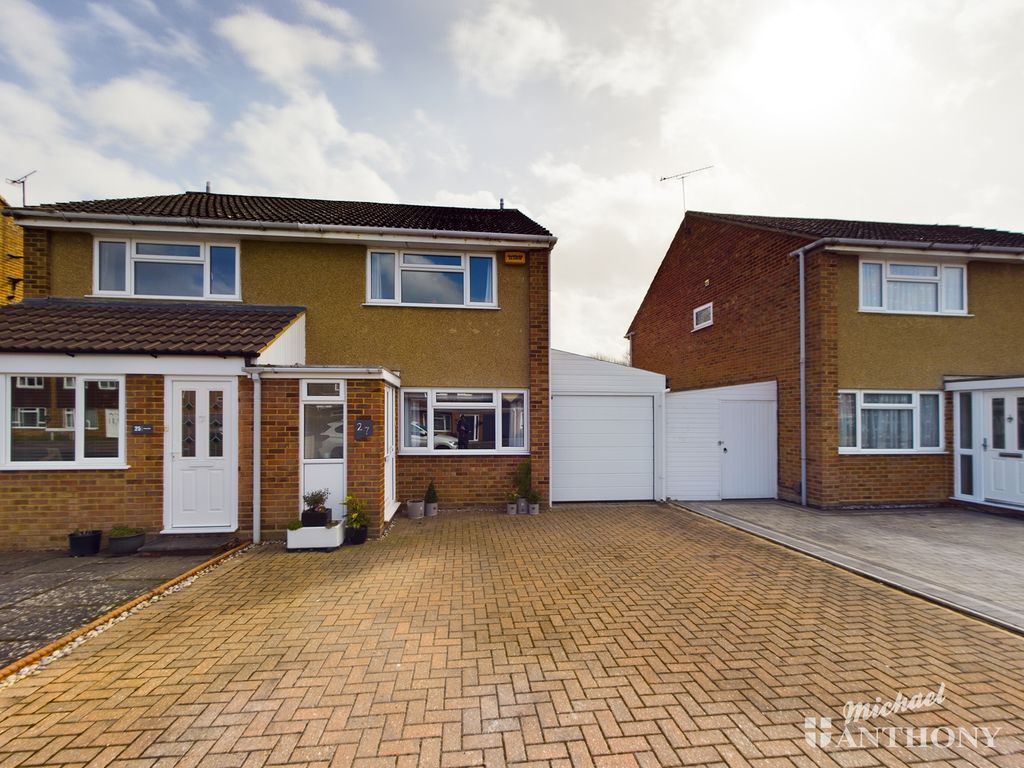 2 bed semidetached house for sale in Rowland Way, Aylesbury, Buckinghamshire HP19 Zoopla