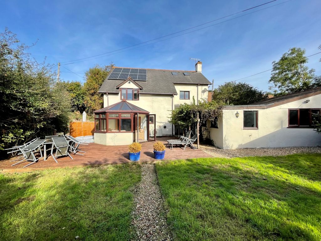 Dawlish Road, Alphington EX2  