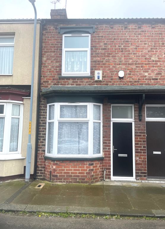 2 bed terraced house to rent in Herbert Street, Middlesbrough TS3, £600