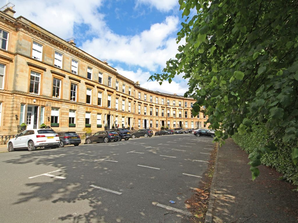 3 bed flat to rent in Park Circus, Glasgow G3, £2,595 pcm Zoopla