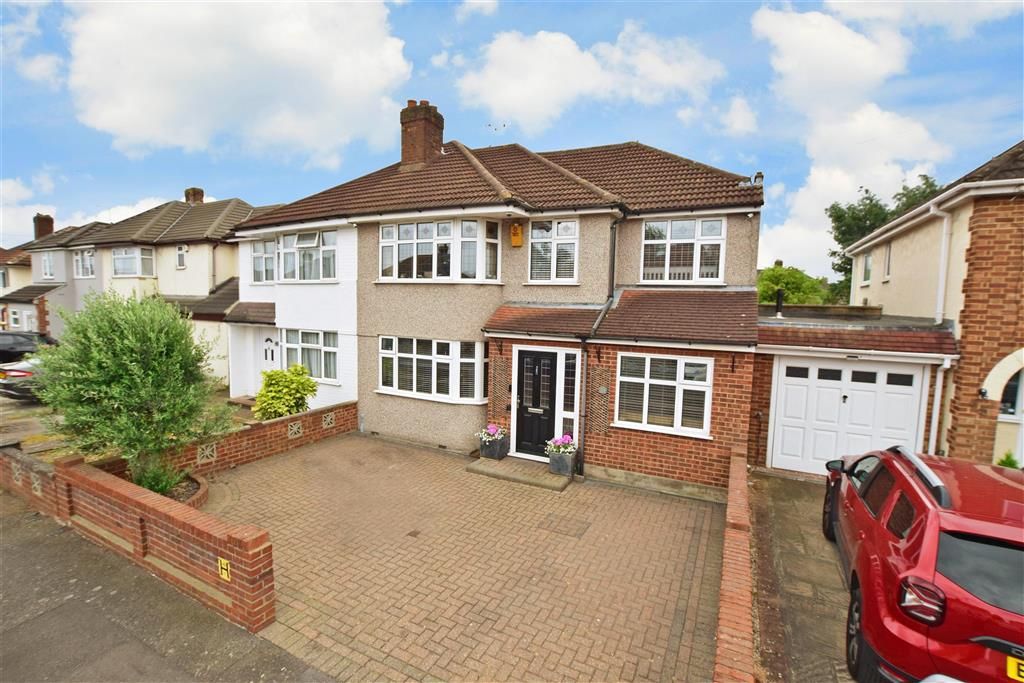 5 bed semidetached house for sale in Windermere Avenue, Hornchurch