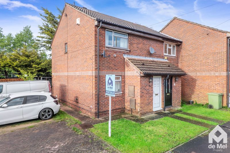 2 bed end terrace house for sale in River Leys, Swindon Village