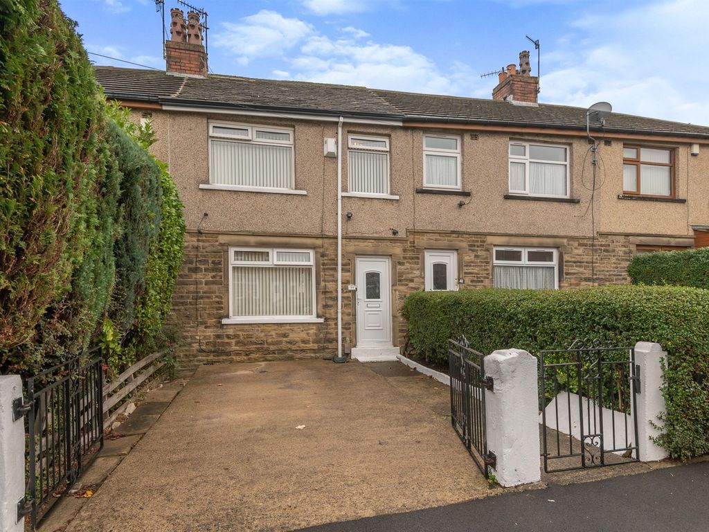3 bed terraced house for sale in Springwood Avenue, Bradford BD5 Zoopla