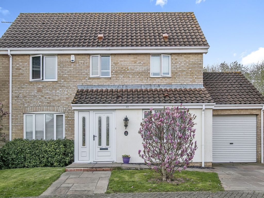 3 bed detached house for sale in Canfor Road, Rackheath, Norwich NR13