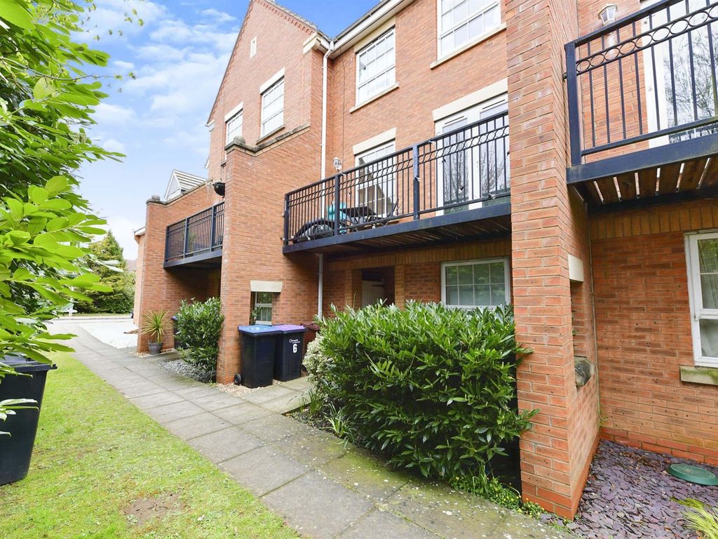 4 bed terraced house for sale in Villa Way, Wootton, Northampton NN4 ...
