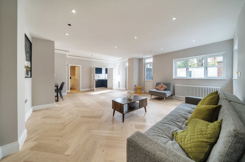3 bed semidetached house for sale in Jeddo Road, London W12, £850,000