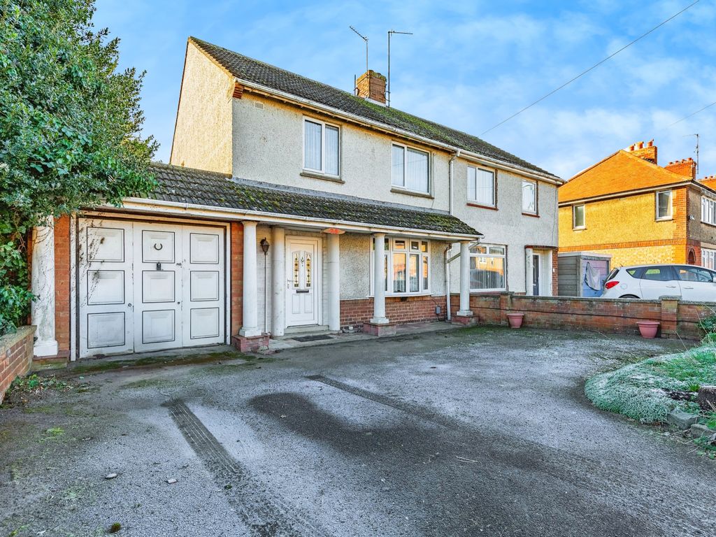 3 bed semidetached house for sale in Boundary Avenue, Rushden NN10, £