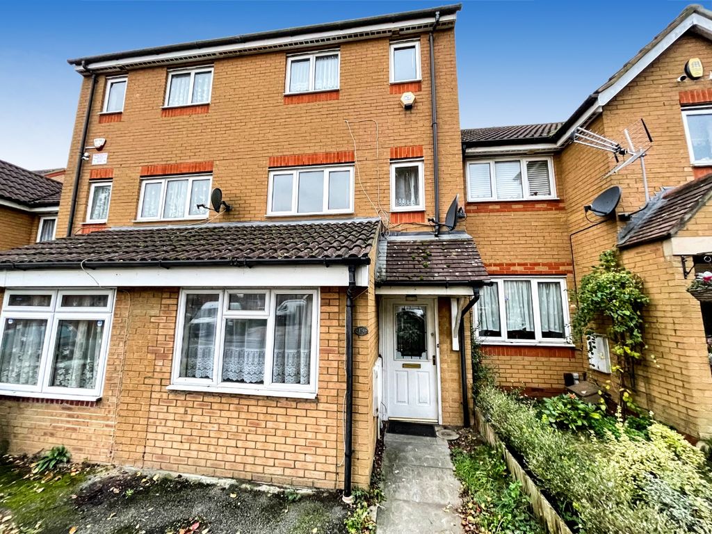 4 bed terraced house for sale in Dunraven Avenue, Luton, Bedfordshire LU1, £315,000 Zoopla