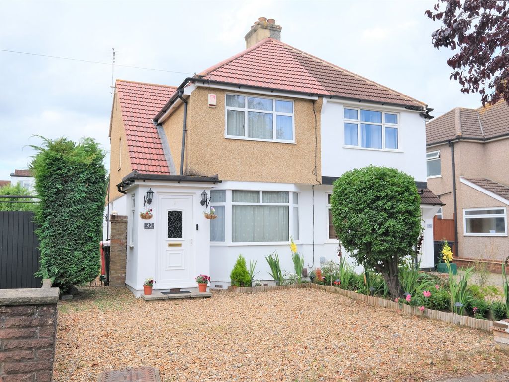3 bed semidetached house for sale in May Avenue, Orpington BR5, £