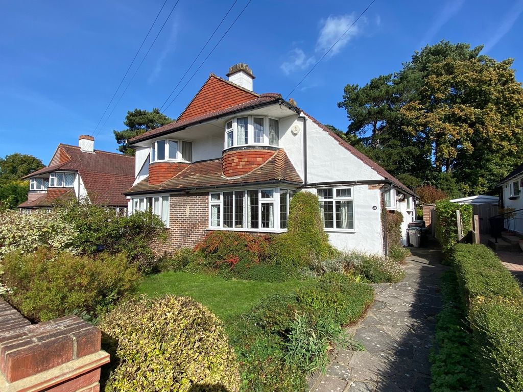 3 bed semidetached house for sale in Willett Way, Petts Wood