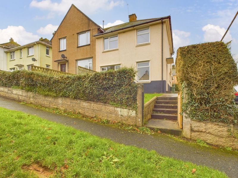 3 bed property for sale in Lower Peverell Road, Penzance TR18, £230,000