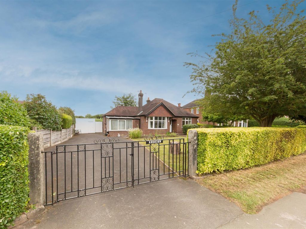 2 bed detached bungalow for sale in Lime Avenue, Weaverham, Northwich