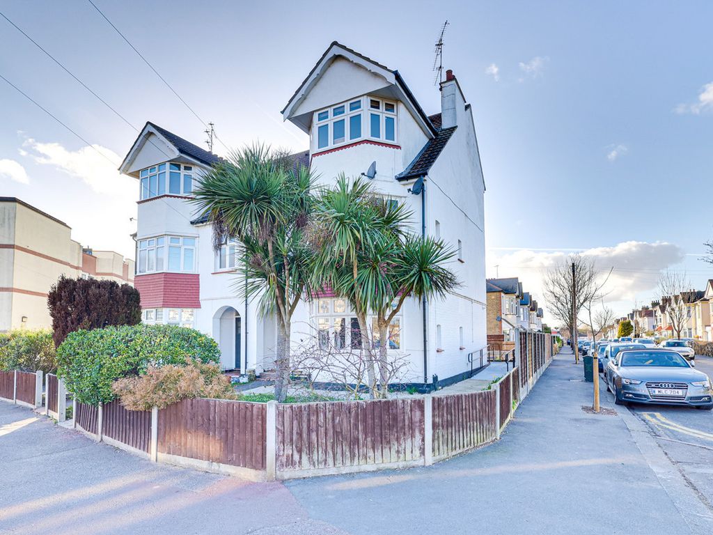 2 bed flat for sale in Sutton Road, SouthendOnSea SS2 Zoopla
