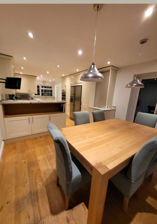 6 bed shared to rent in Polkerris Way, Church Crookham