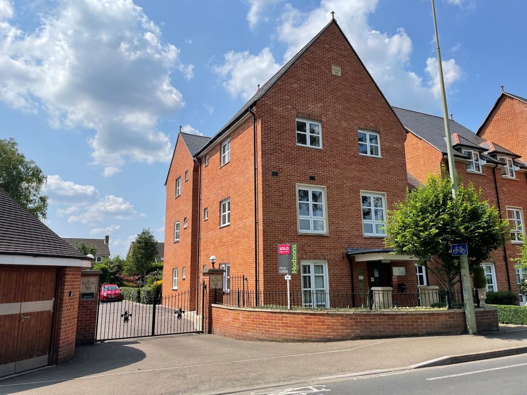 2 bed flat to rent in Wootton Road, Abingdon OX14, £950 pcm Zoopla