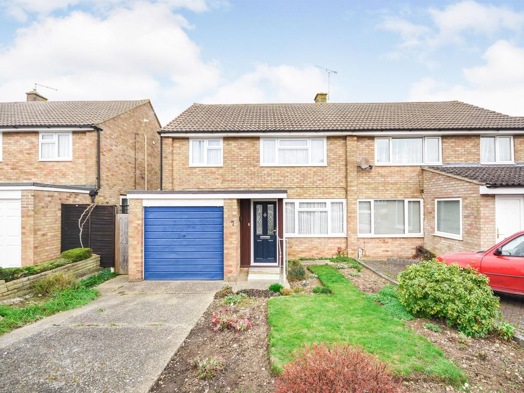 3 bed semidetached house for sale in Drive, Tile Kiln