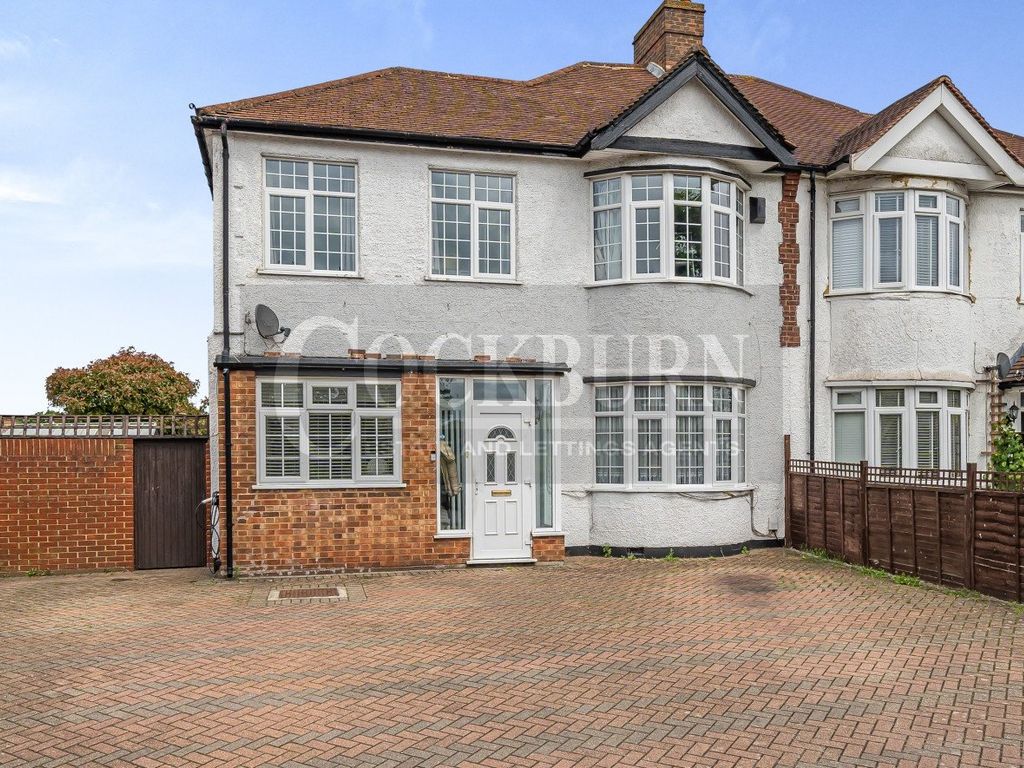 5 bed semidetached house for sale in Sidcup Road, London SE9, £600,000