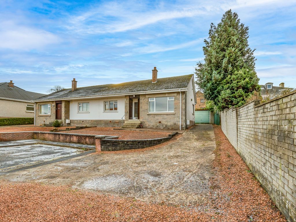 3 bed semidetached bungalow for sale in Abercorn Crescent, Hamilton