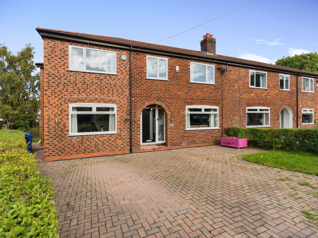5 bed semidetached house for sale in Aldwyn Crescent, Hazel Grove