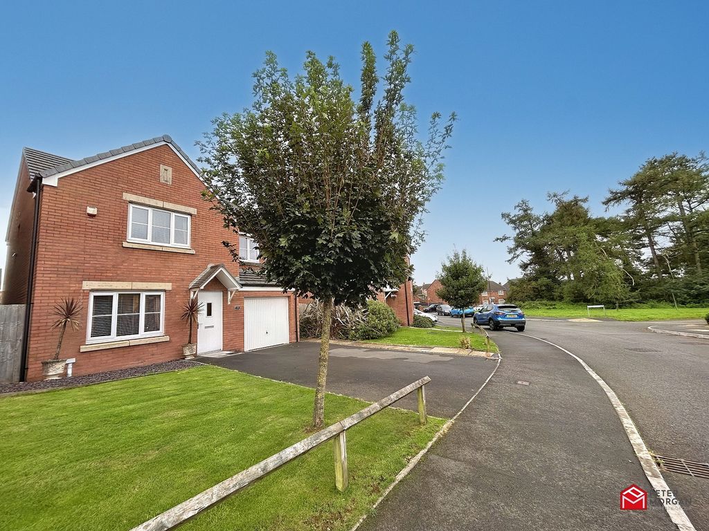 4 bed detached house for sale in Rhodfa'r Celyn, Coity, Bridgend. CF35