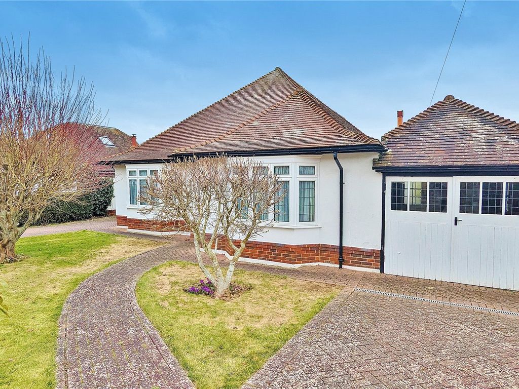 3 bed bungalow for sale in Sullington Gardens, Worthing, West Sussex