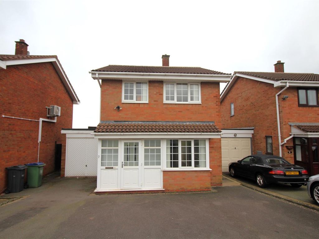 3 bed detached house for sale in Wadham Close, Rowley Regis B65, £