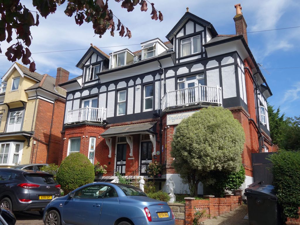 BampB Bournemouth BH1